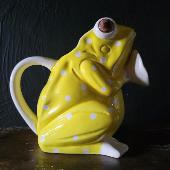 Vintage 1970’s Whimsical Frog Watering Pitcher Yellow With White Polka Dots - Picture 4 of 7